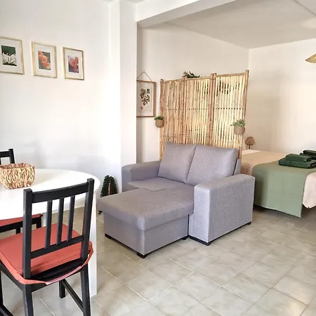 Buganvilia - Near Riverside *